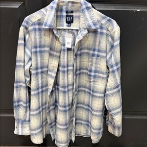 GAP Women’s Casual Blue and Cream Plaid Shirt